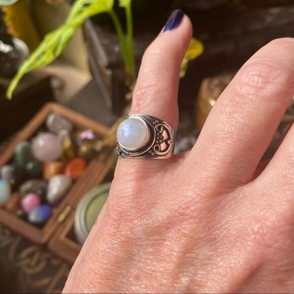Moonstone Sterling Silver Wide Band Ring Size 8.5 - Picture 4 of 5